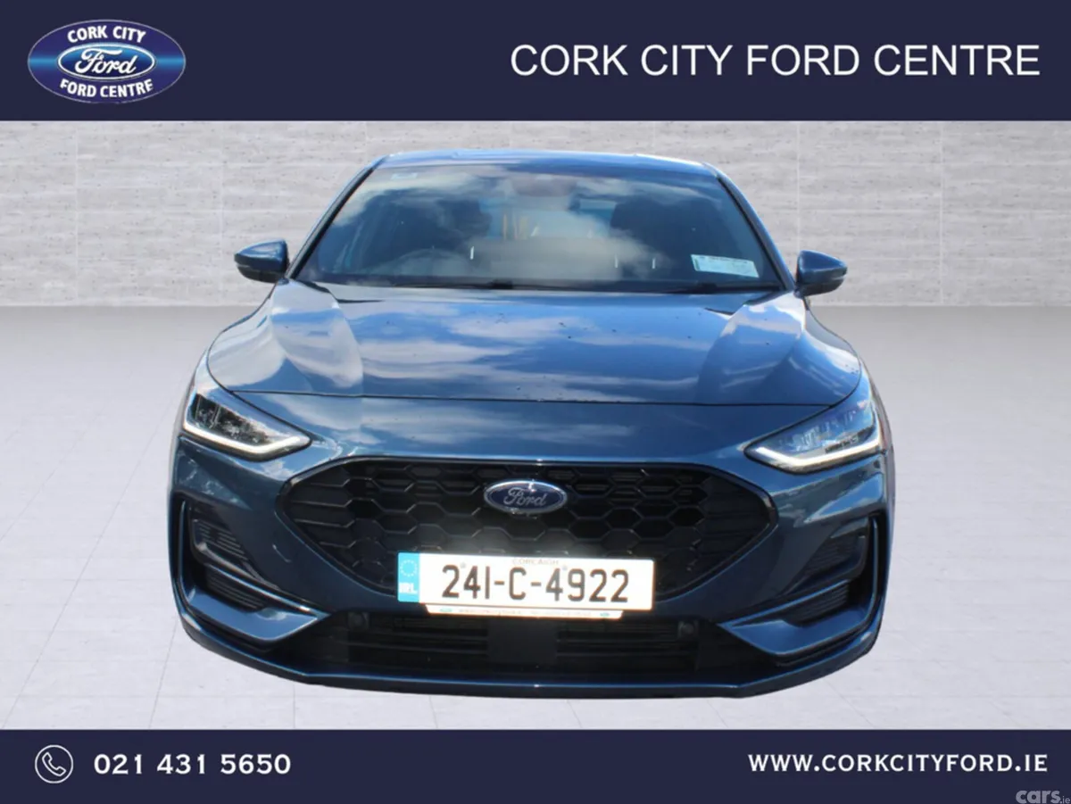 Ford Focus Hatchback, Diesel, 2024, Blue
