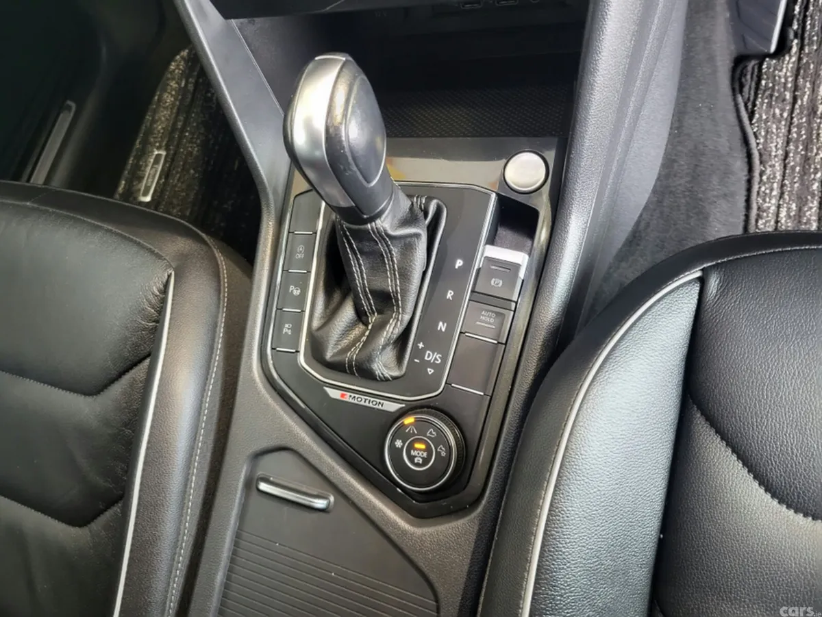 Volkswagen Tiguan MPV, Diesel, 2020, White