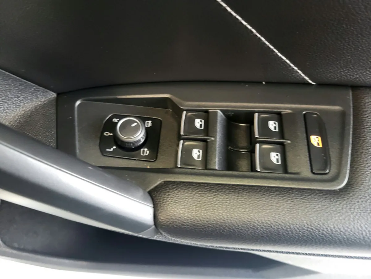 Volkswagen Tiguan MPV, Diesel, 2020, White