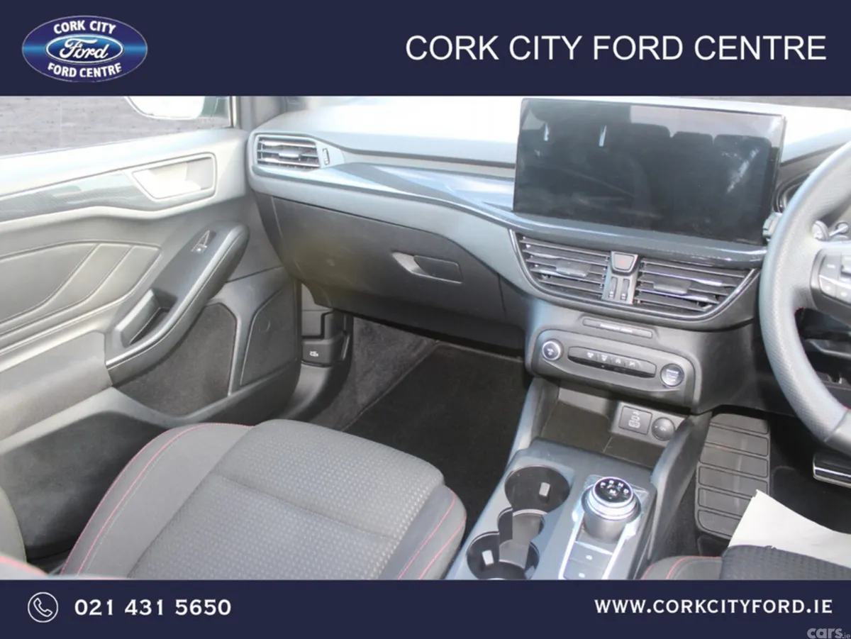 Ford Focus Hatchback, Diesel, 2024, Blue