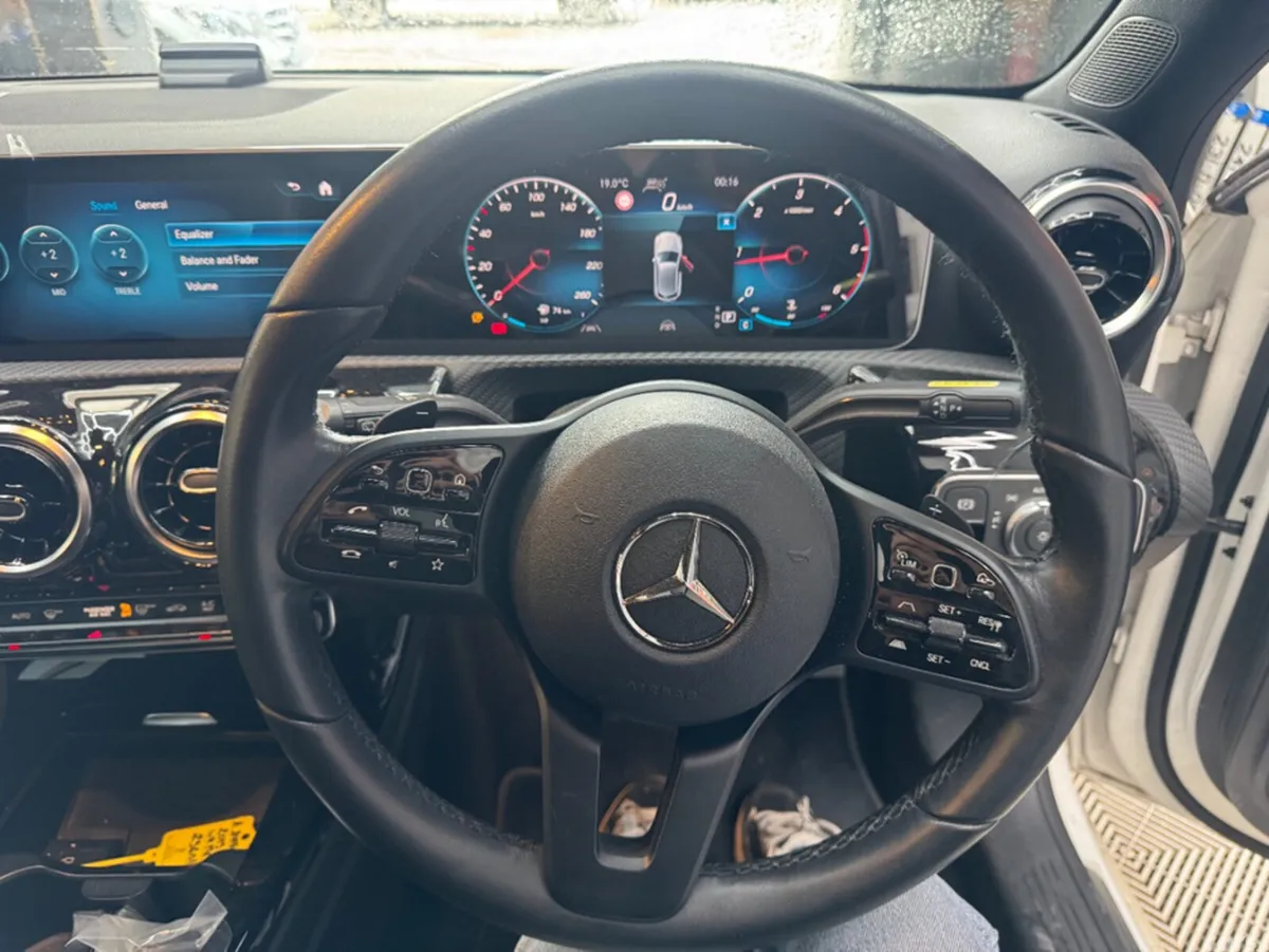Mercedes-Benz A-Class Hatchback, Diesel, 2019, White