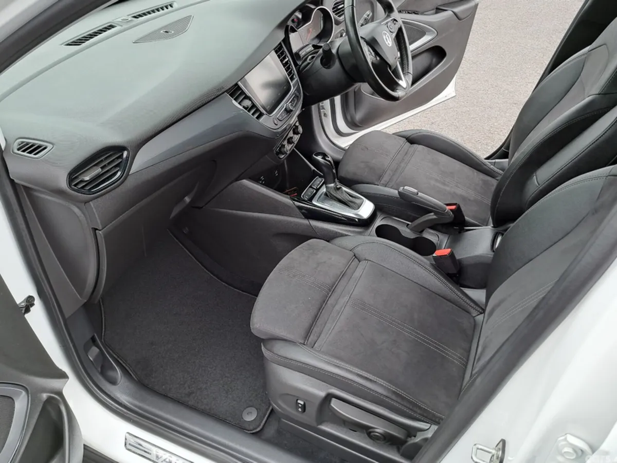 Opel Crossland SUV, Petrol, 2024, White