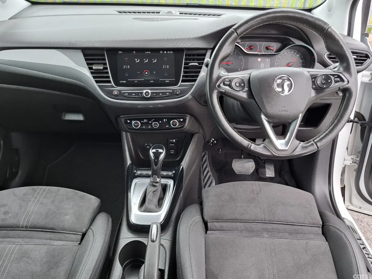 Opel Crossland SUV, Petrol, 2024, White