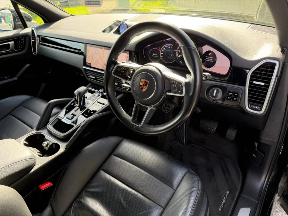 Porsche Cayenne Estate, Petrol Plug-in Hybrid, 2020, Black