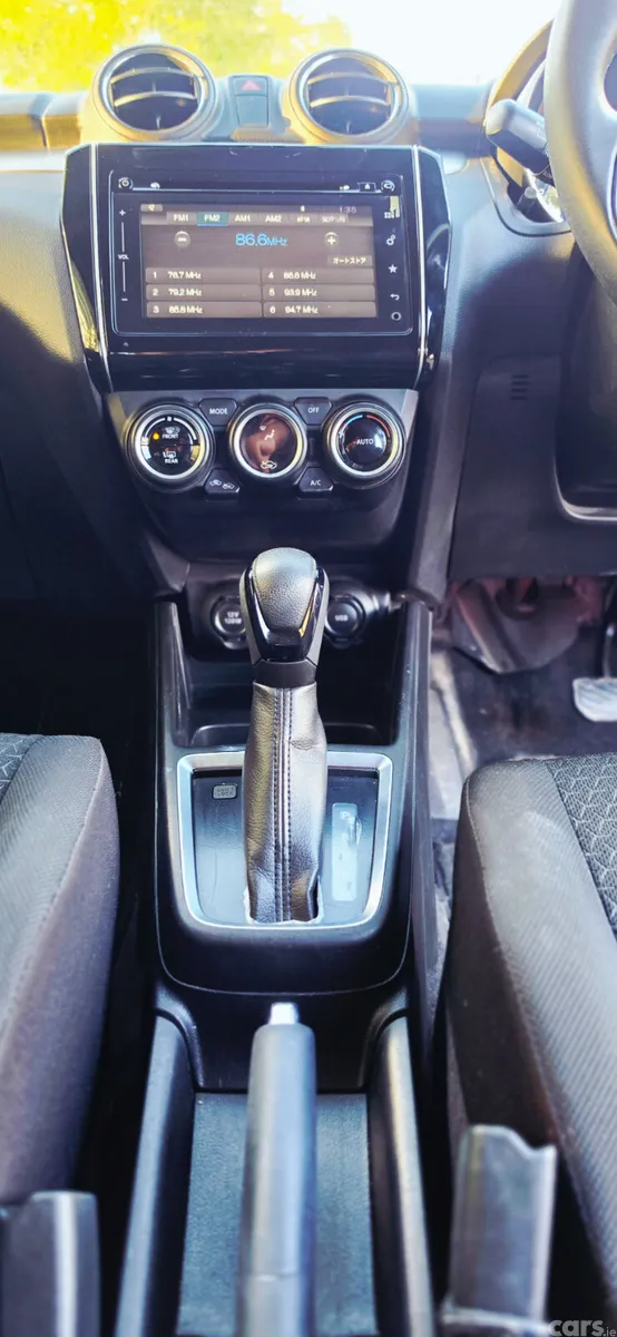 Suzuki Swift Hatchback, Petrol, 2017, Red