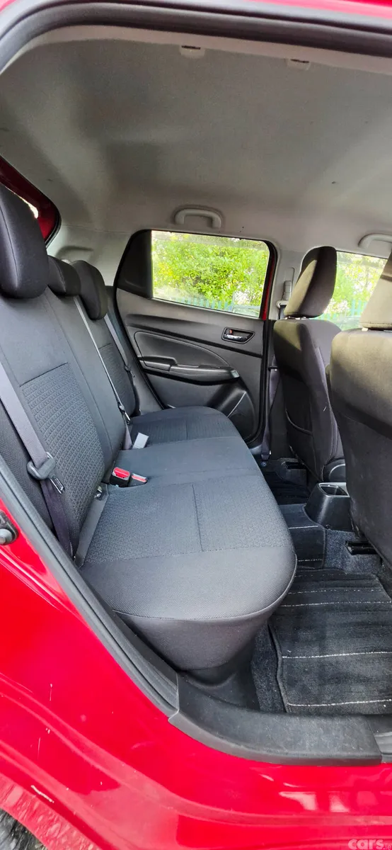 Suzuki Swift Hatchback, Petrol, 2017, Red
