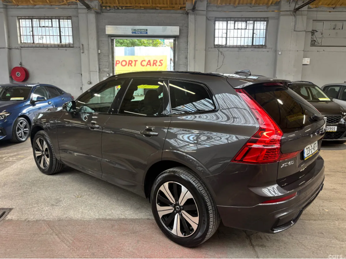 Volvo XC60 SUV, Petrol Plug-in Hybrid, 2023, Grey