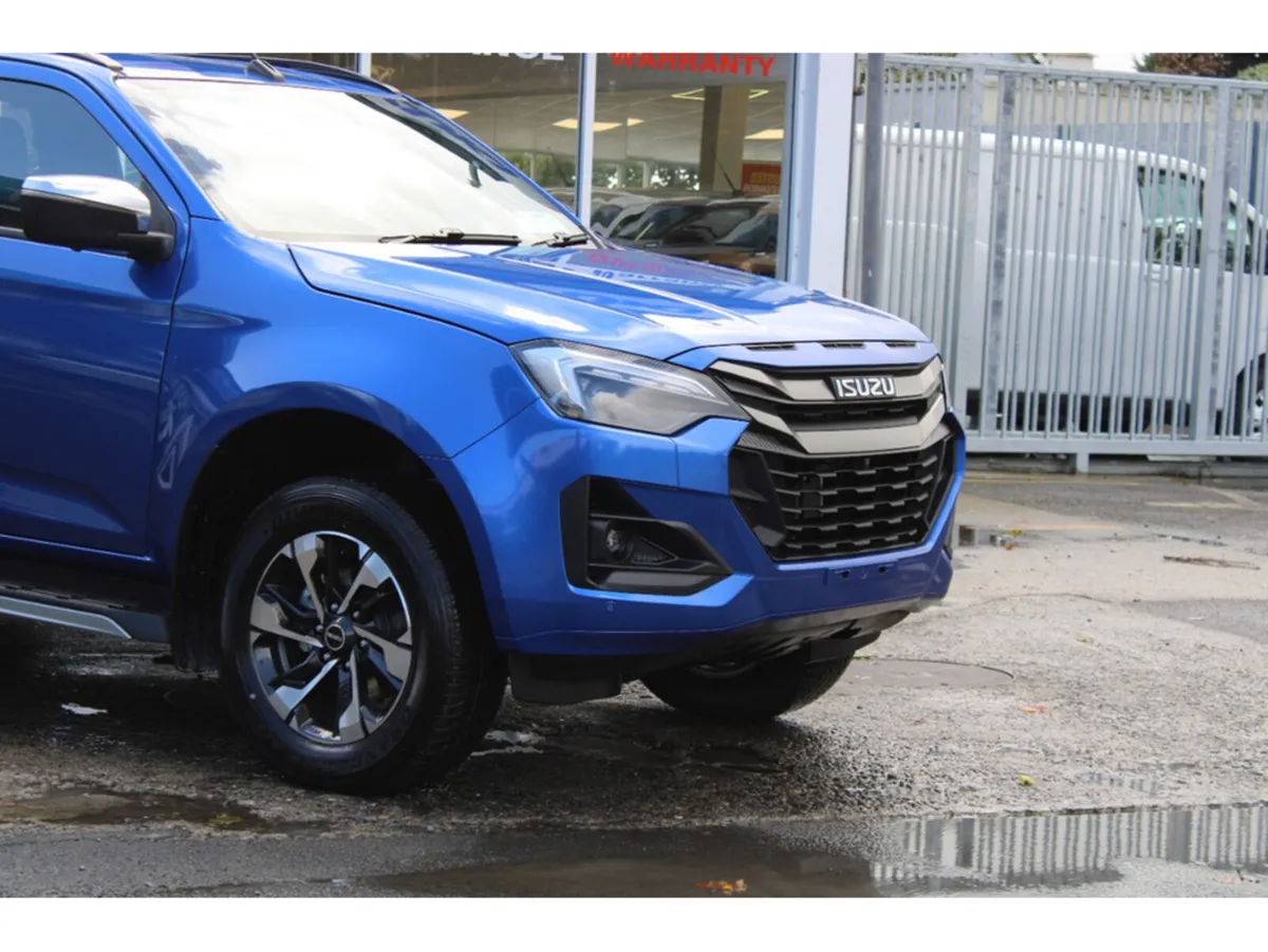 Isuzu D-Max Pick Up, Diesel, 2027, Blue