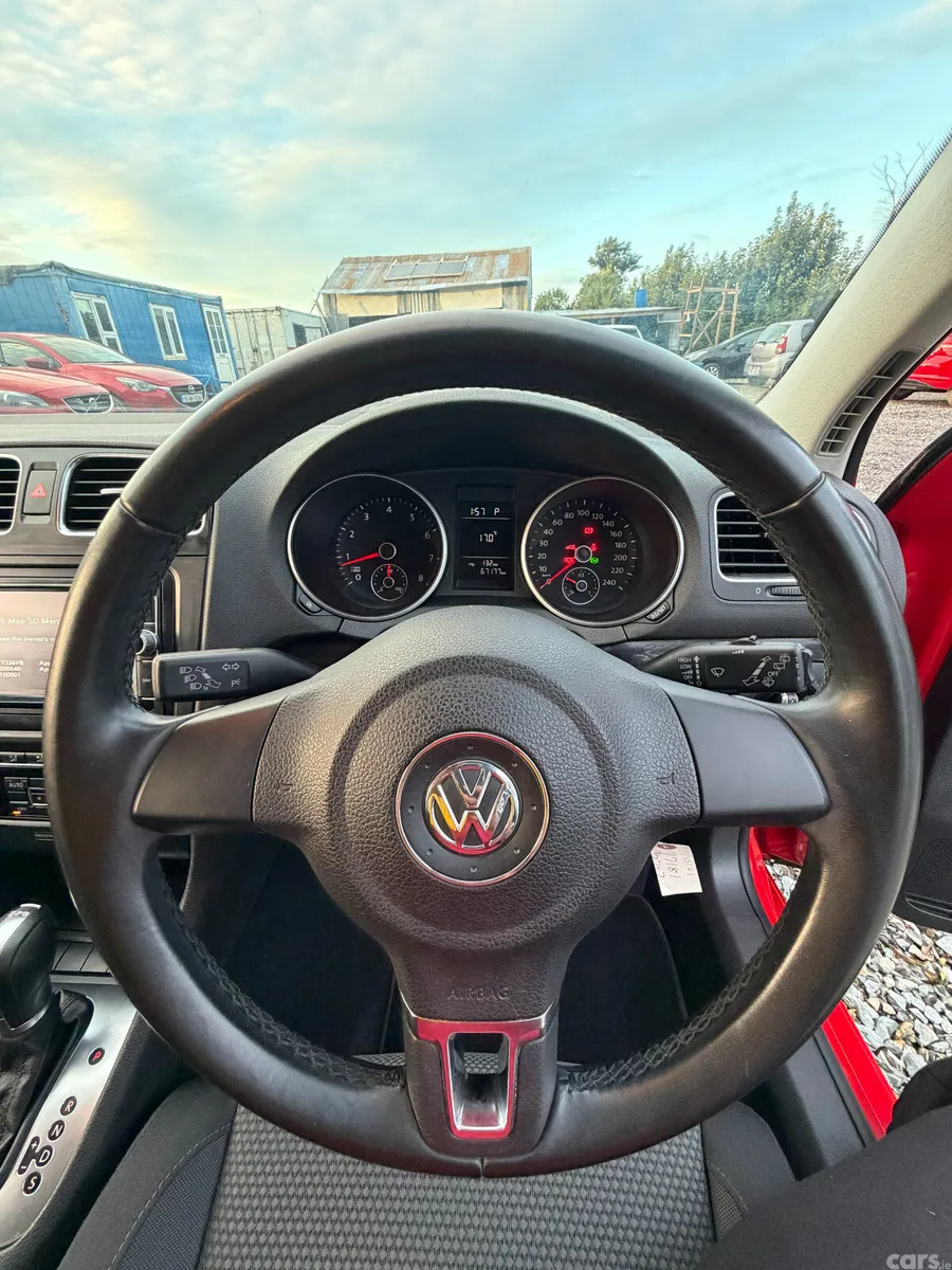 Volkswagen Golf Hatchback, Petrol, 2011, Red