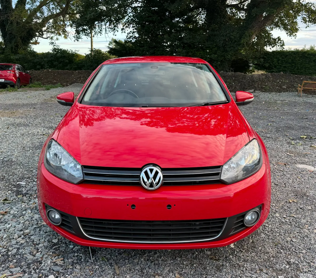 Volkswagen Golf Hatchback, Petrol, 2011, Red