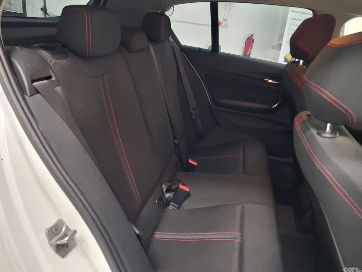 BMW 1-Series Hatchback, Diesel, 2016, White