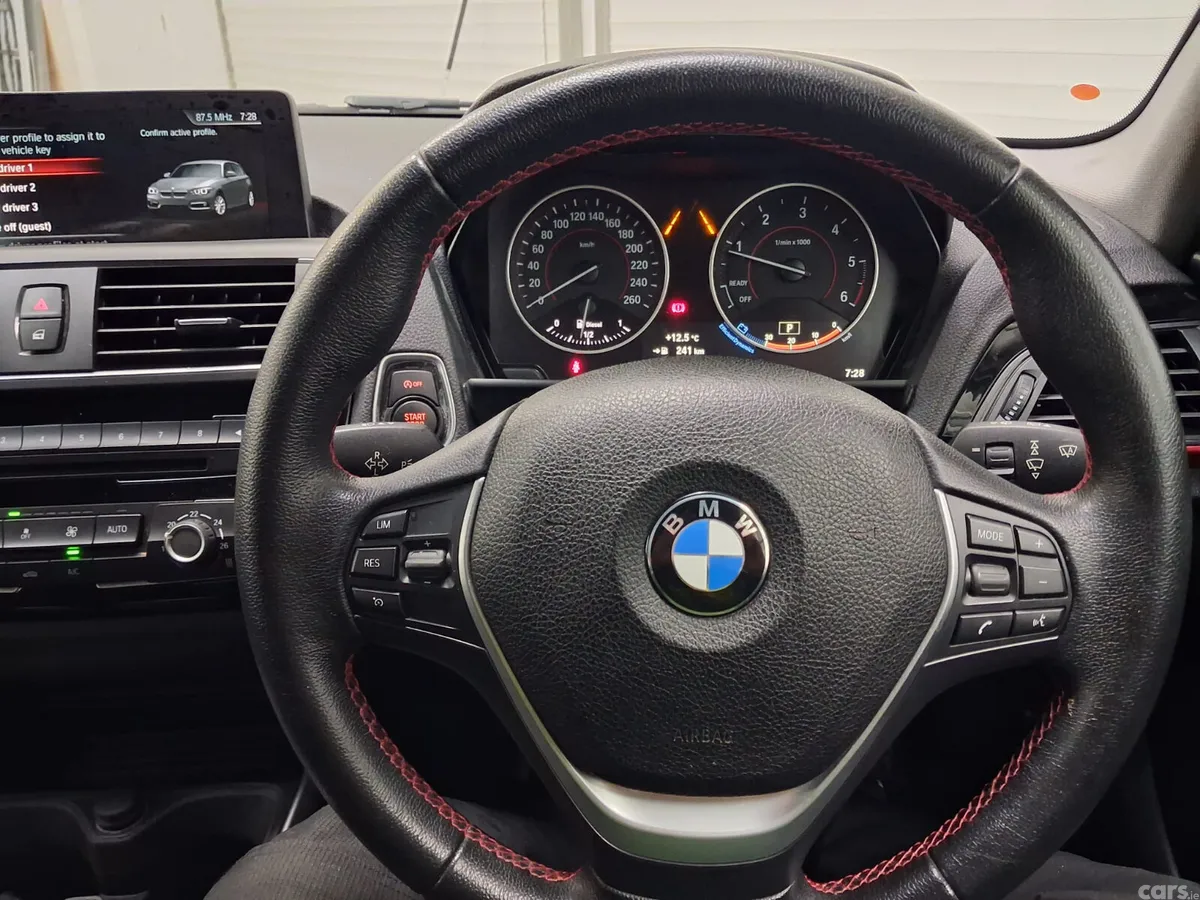 BMW 1-Series Hatchback, Diesel, 2016, White