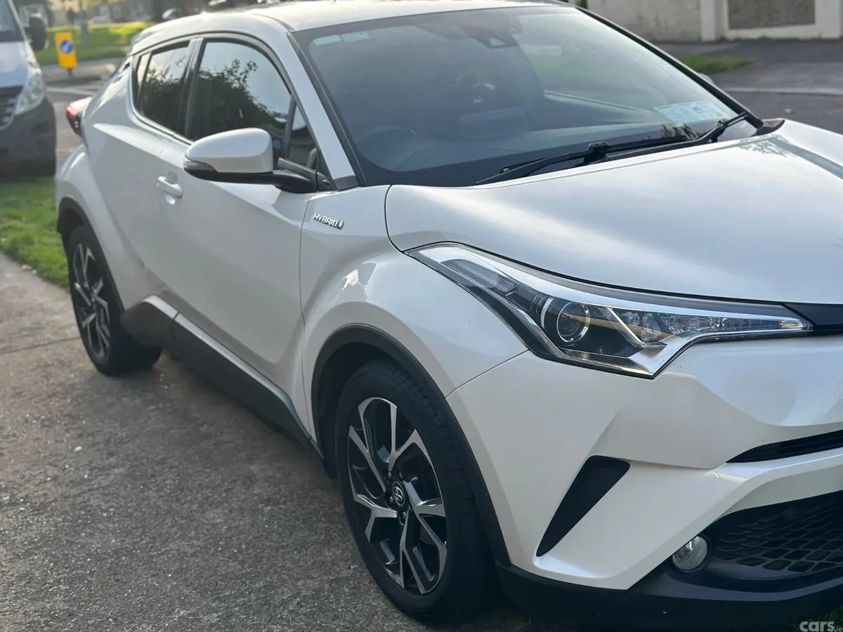 Toyota C-HR Hatchback, Petrol Hybrid, 2019, White