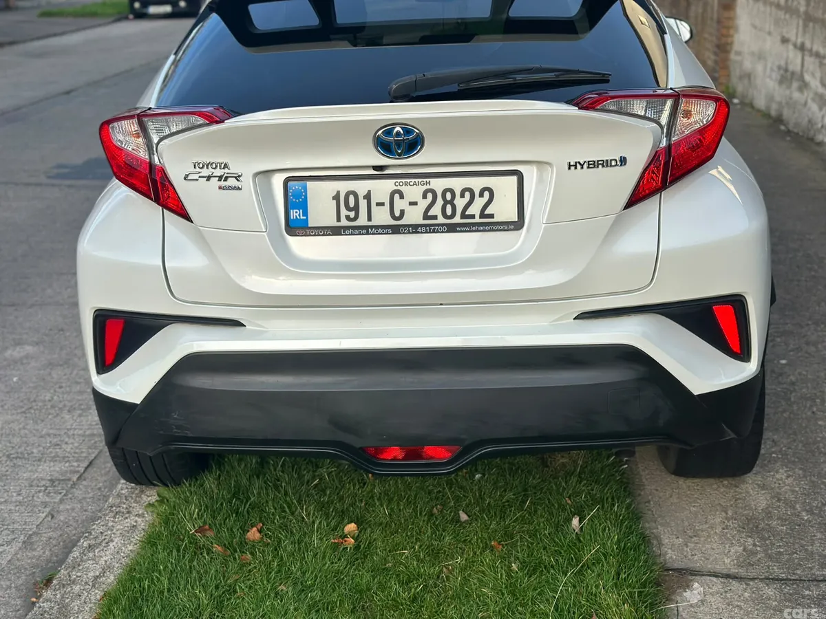 Toyota C-HR Hatchback, Petrol Hybrid, 2019, White