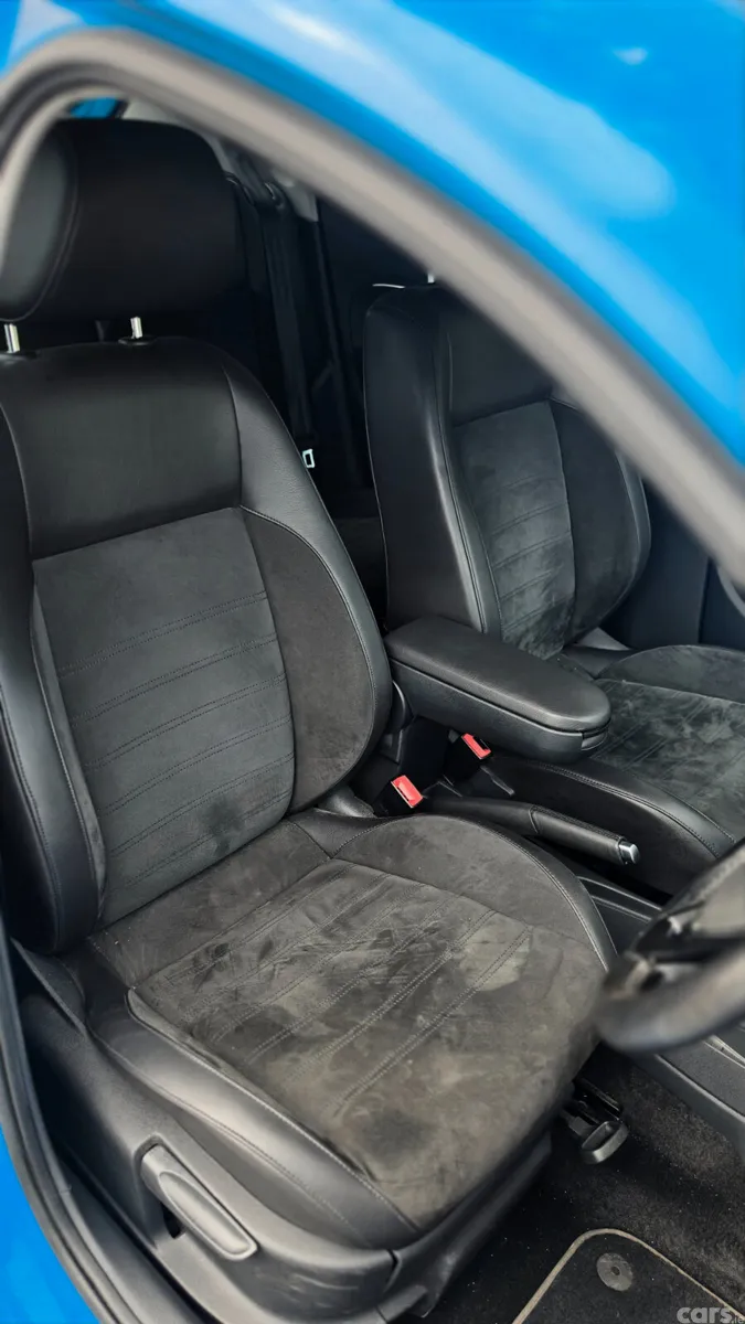 Volkswagen Polo Hatchback, Petrol, 2015, Blue