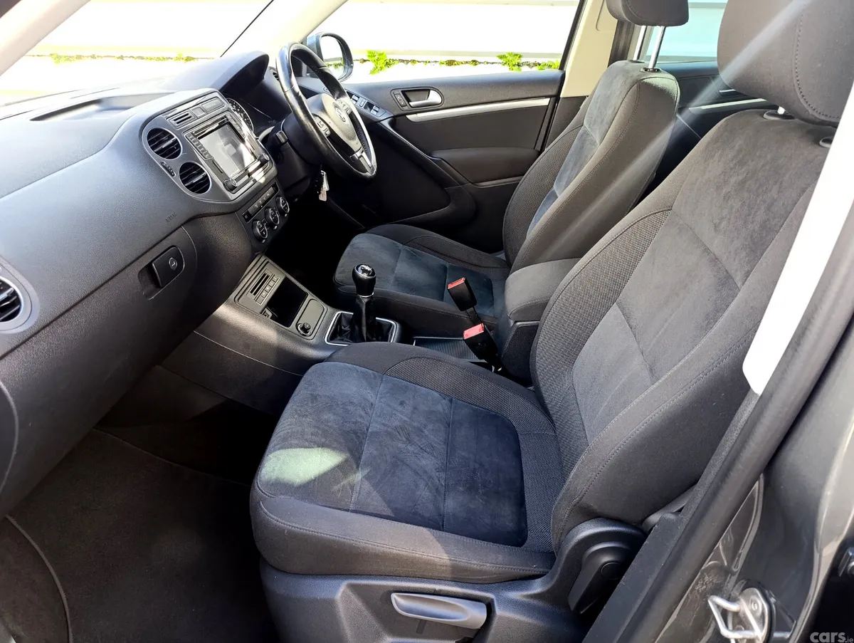 Volkswagen Tiguan SUV, Diesel, 2015, Grey