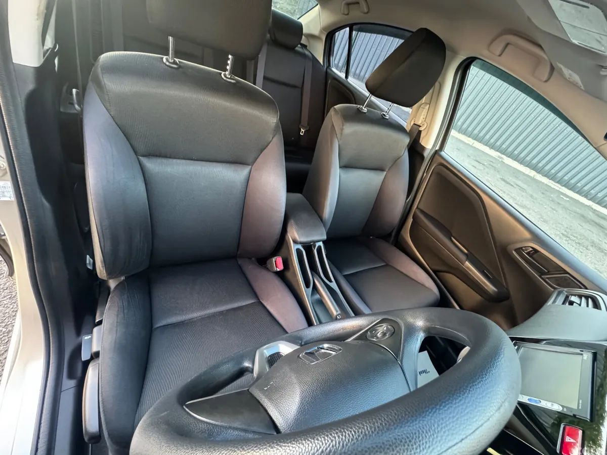 Honda Grace Saloon, Petrol Hybrid, 2015, Silver