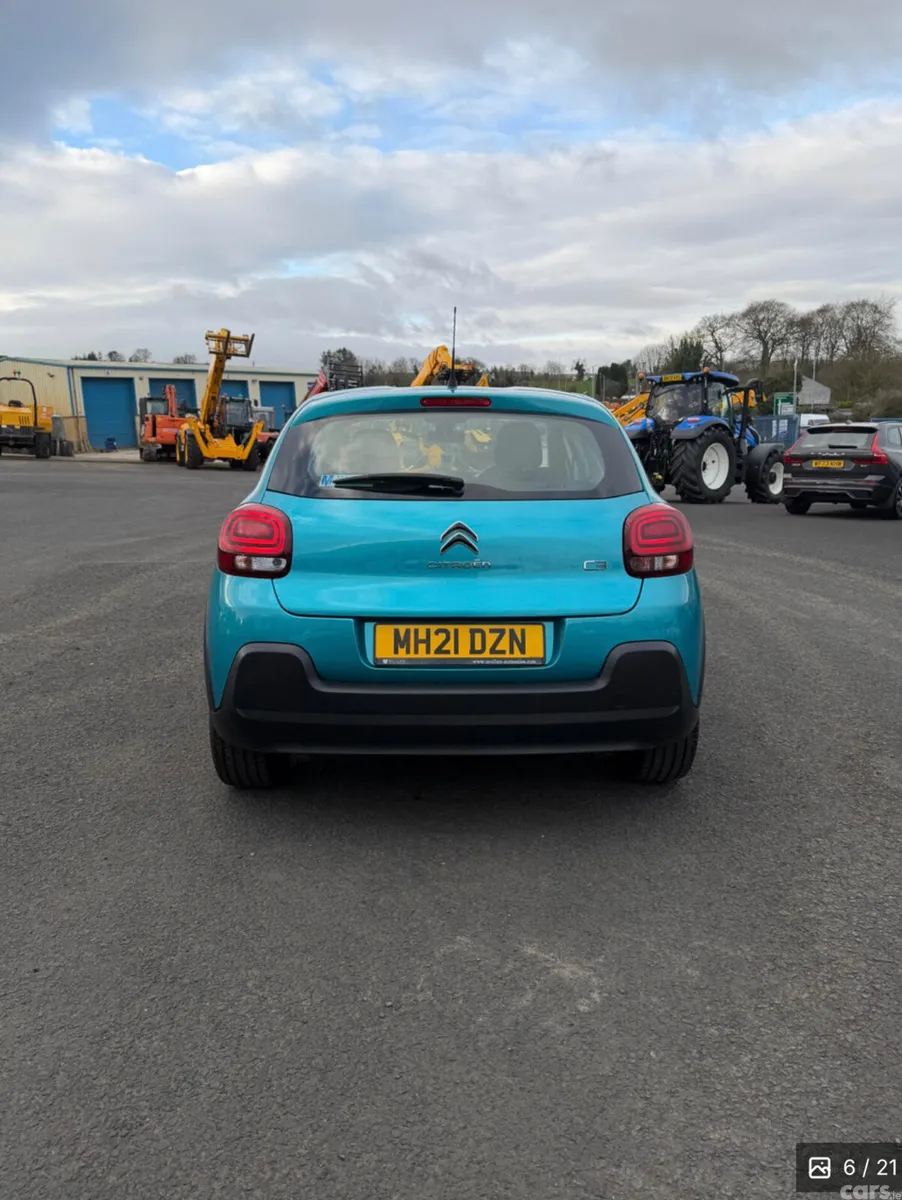 Citroen C3 Hatchback, Petrol, 2021, Blue