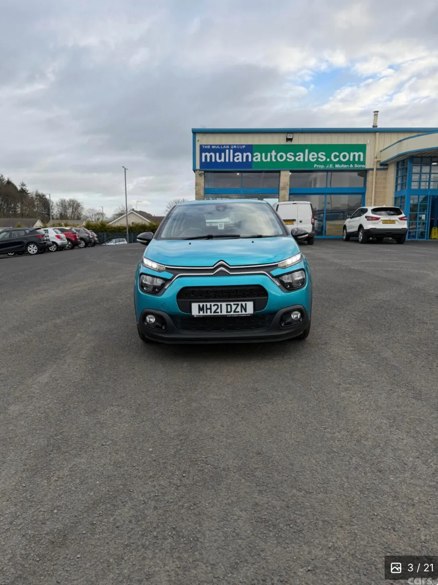Citroen C3 Hatchback, Petrol, 2021, Blue