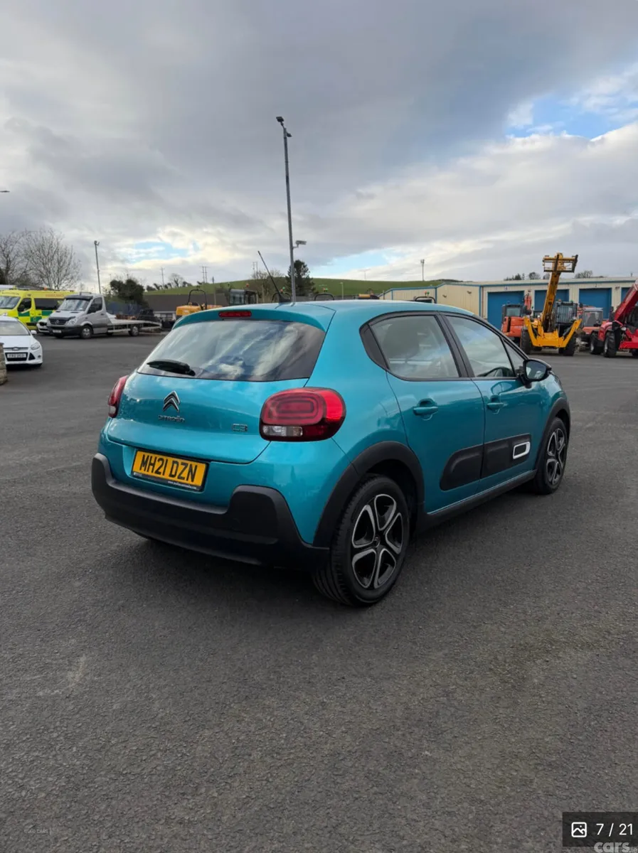 Citroen C3 Hatchback, Petrol, 2021, Blue