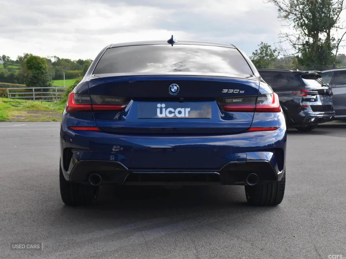 BMW 3-Series Saloon, Electric, 2022, Blue