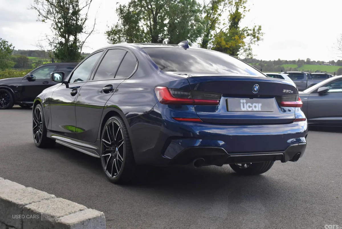 BMW 3-Series Saloon, Electric, 2022, Blue