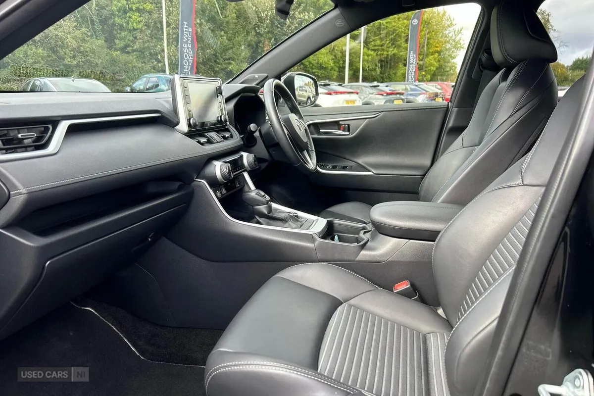 Toyota RAV4 SUV, Petrol Hybrid, 2021, Black