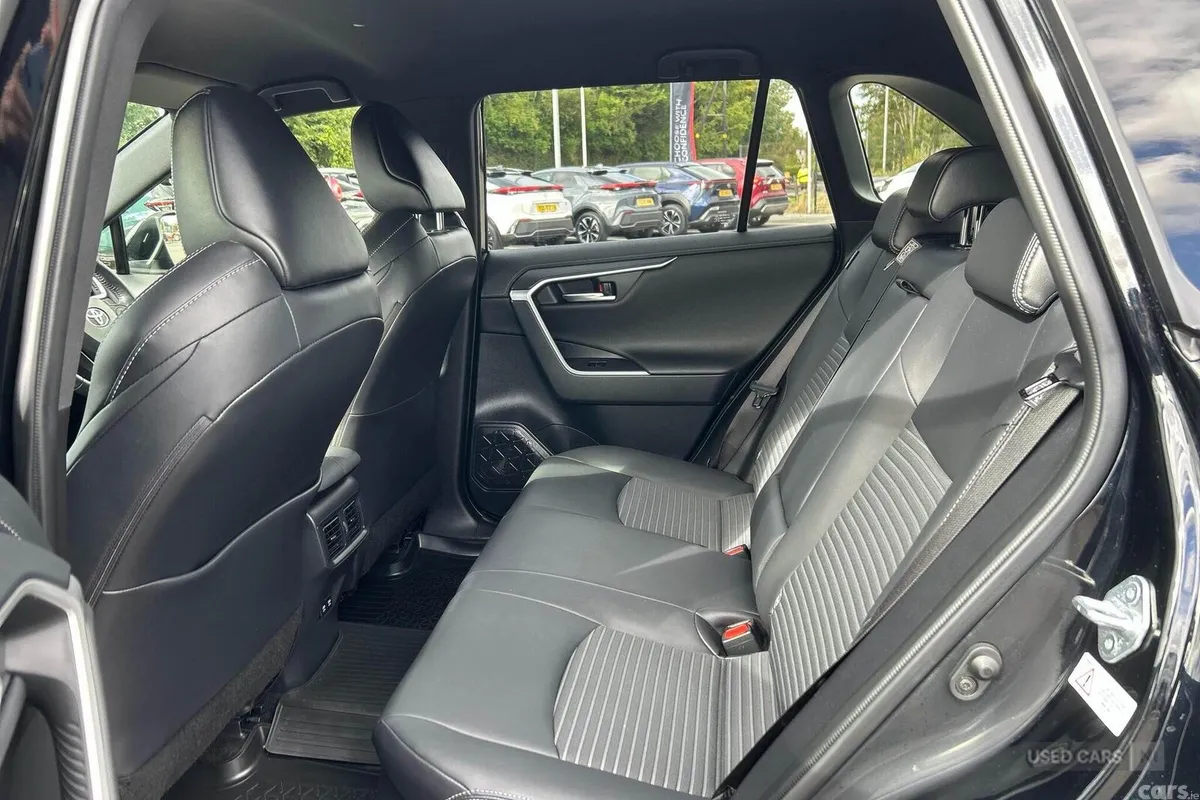 Toyota RAV4 SUV, Petrol Hybrid, 2021, Black