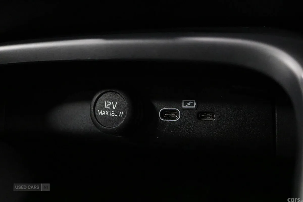 Volvo C40 SUV, Electric, 2023, Blue