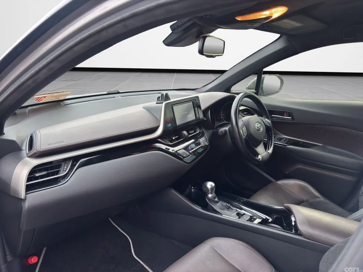 Toyota C-HR SUV, Petrol Hybrid, 2018, Silver