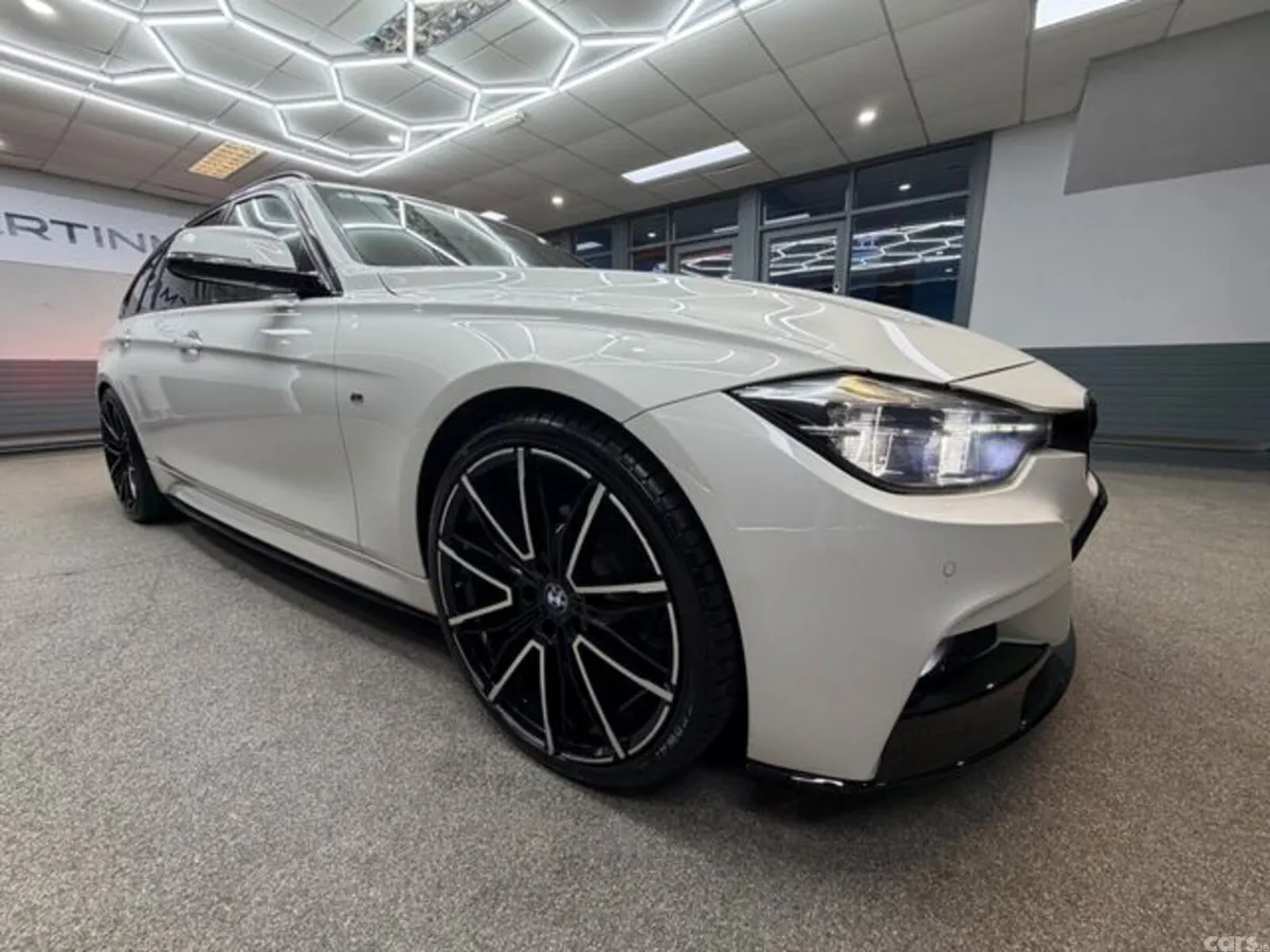 BMW 3-Series Estate, Petrol, 2018, White