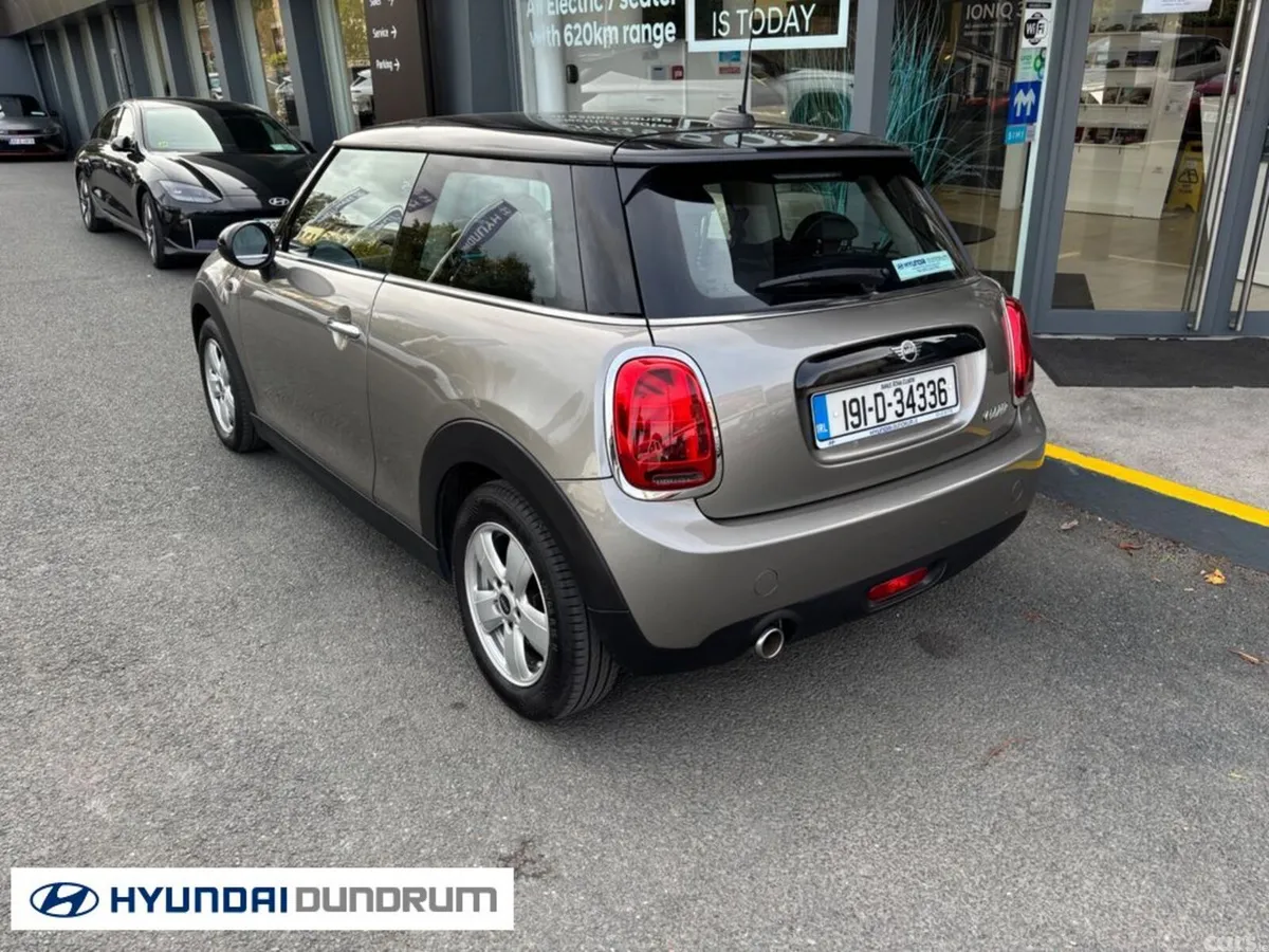Mini Cooper Hatchback, Petrol, 2019, Grey