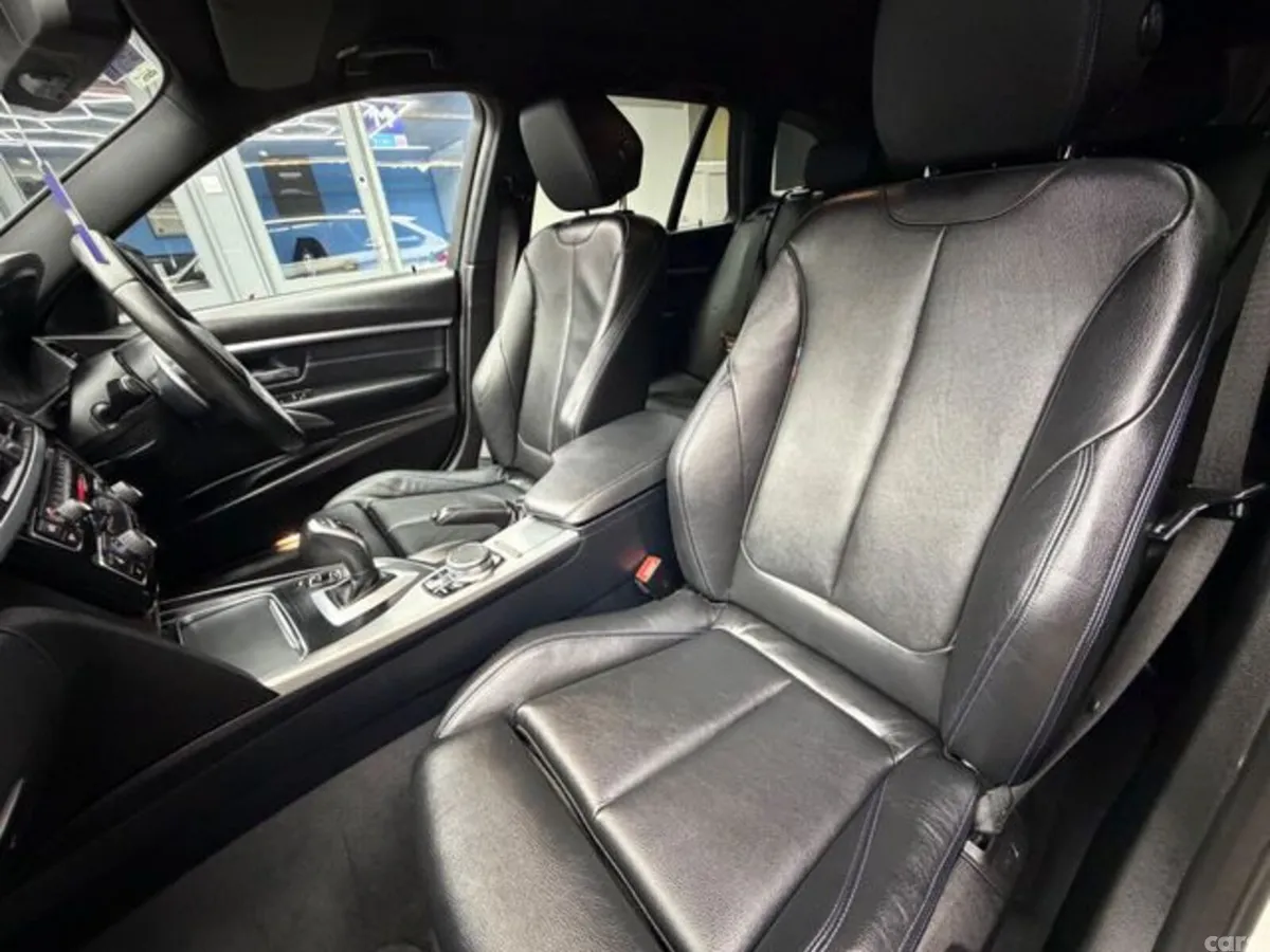 BMW 3-Series Estate, Petrol, 2018, White