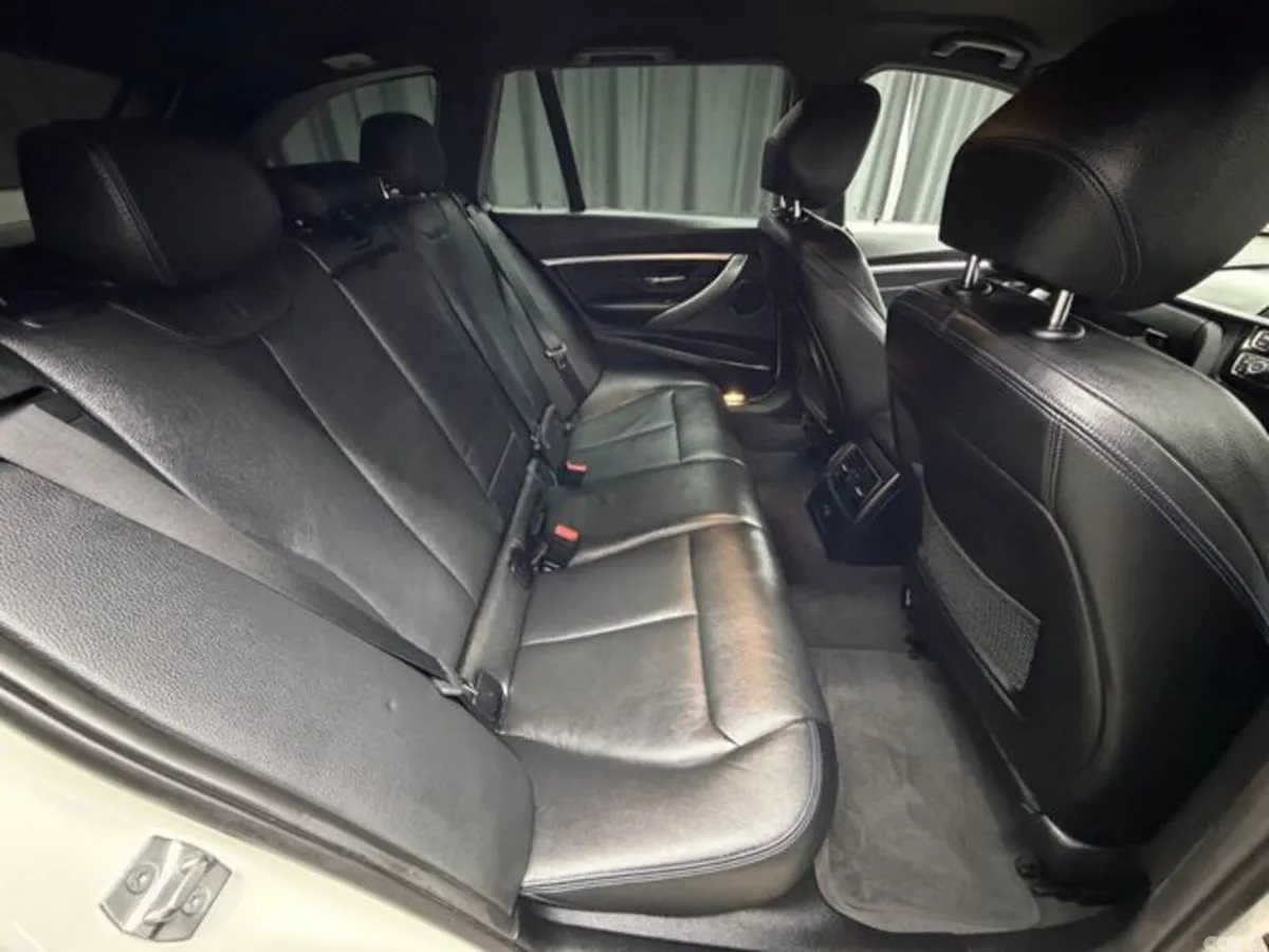 BMW 3-Series Estate, Petrol, 2018, White