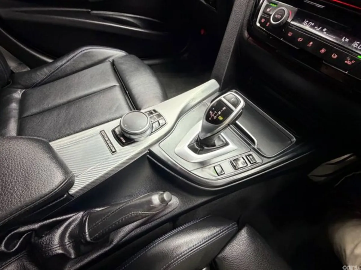 BMW 3-Series Estate, Petrol, 2018, White