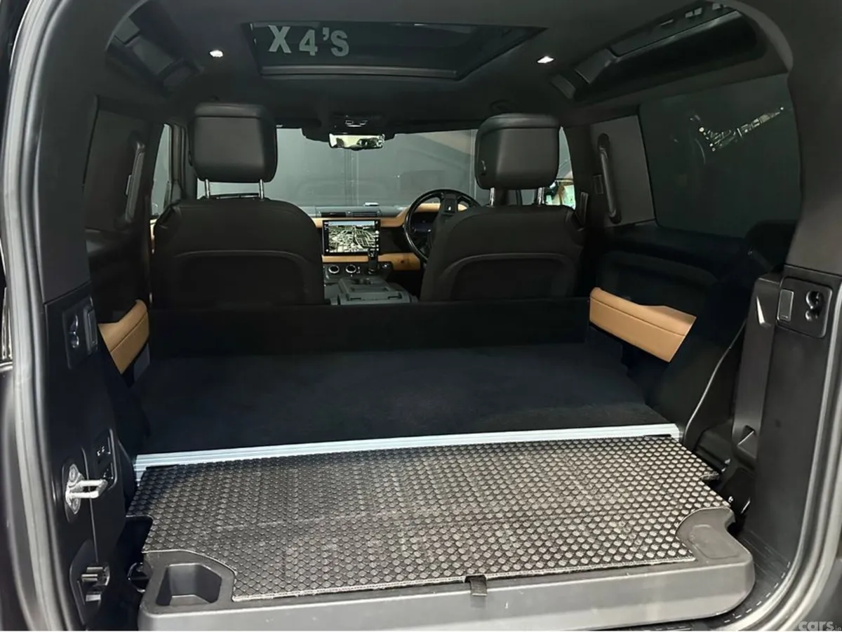 Land Rover Defender SUV, Diesel, 2023, Green