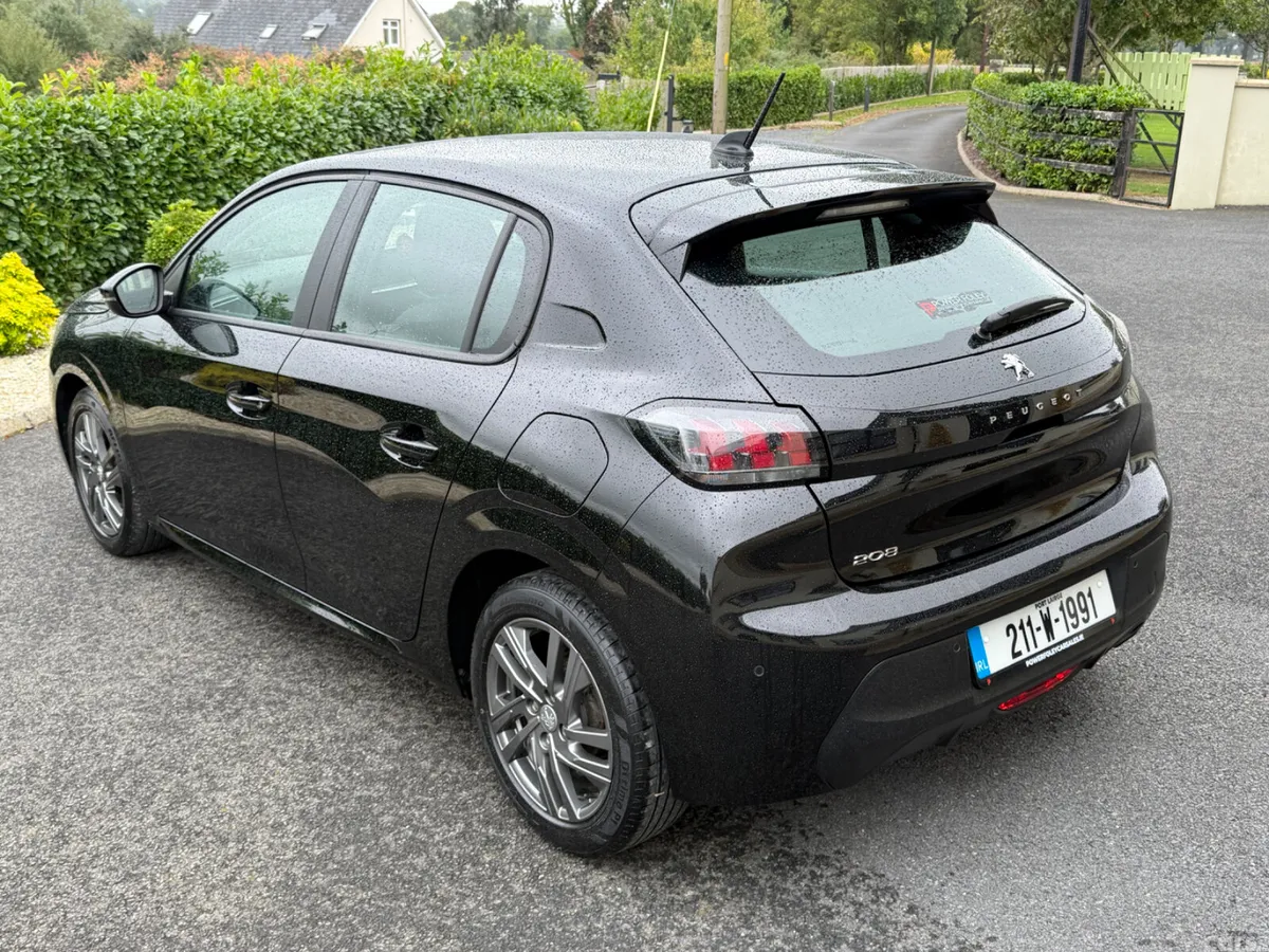 Peugeot 208 Hatchback, Petrol, 2021, Black
