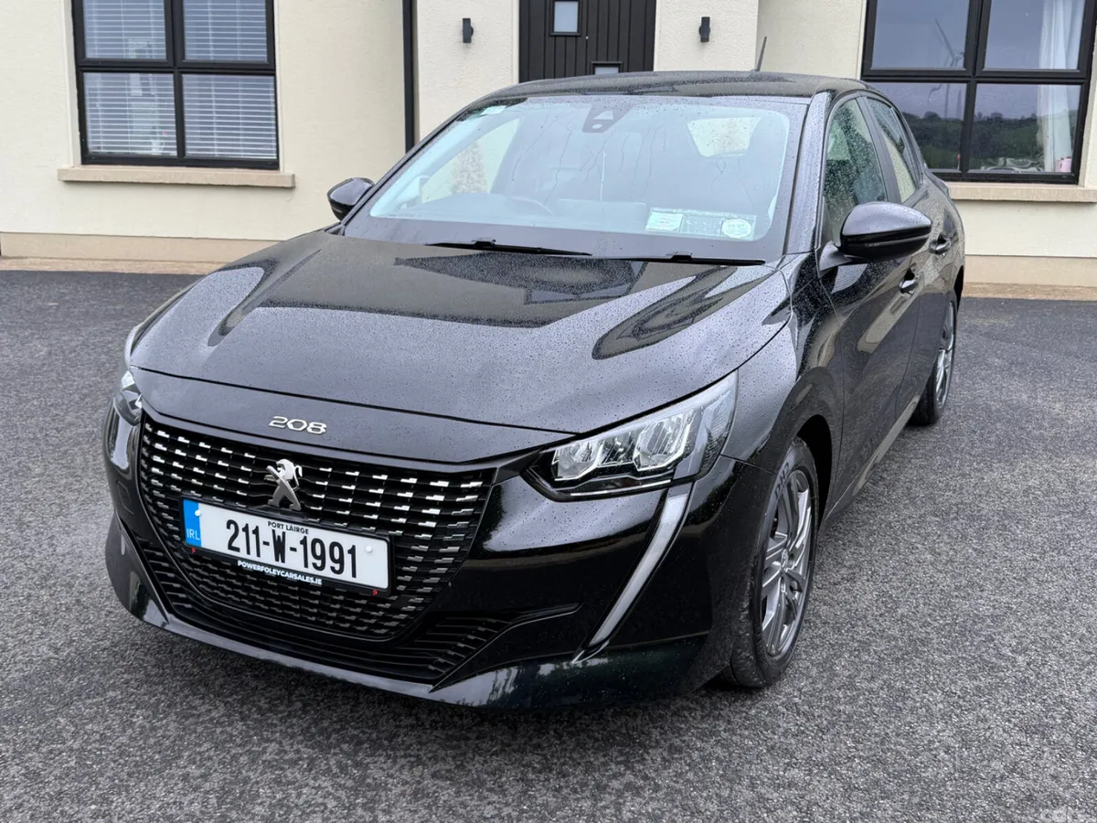 Peugeot 208 Hatchback, Petrol, 2021, Black