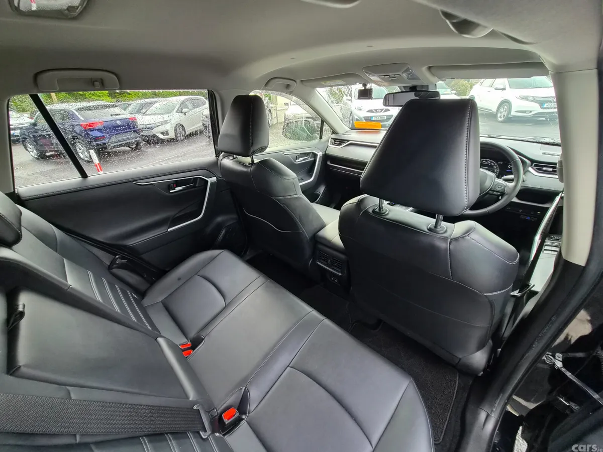 Toyota RAV4 SUV, Petrol Hybrid, 2021, Black