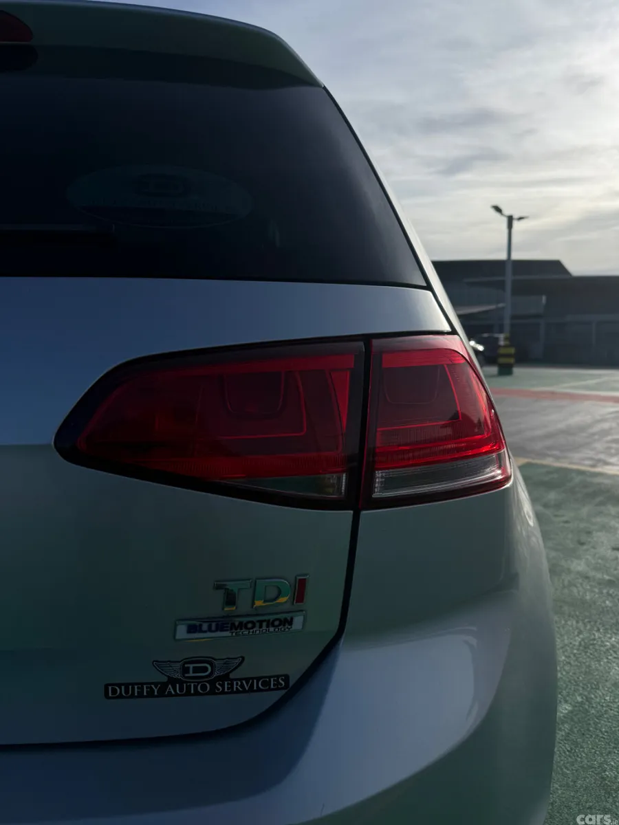 Volkswagen Golf Estate, Diesel, 2017, Grey