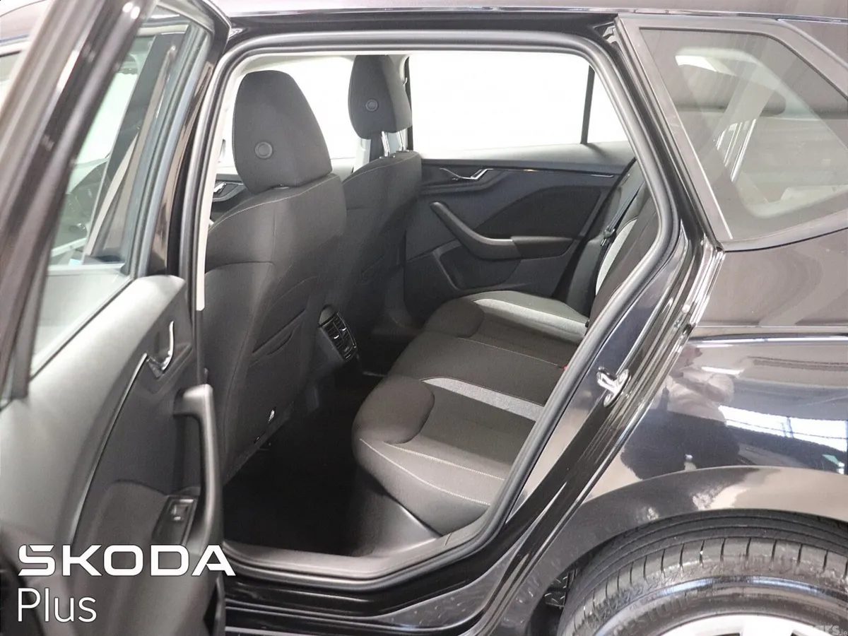Skoda Kamiq Hatchback, Petrol, 2026, Black
