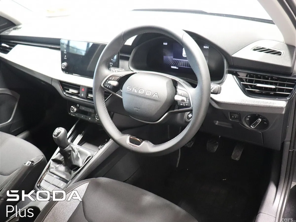 Skoda Kamiq Hatchback, Petrol, 2026, Black