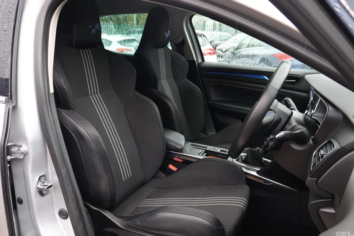 Renault Megane Hatchback, Diesel, 2017, Grey