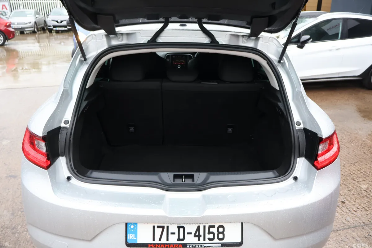 Renault Megane Hatchback, Diesel, 2017, Grey