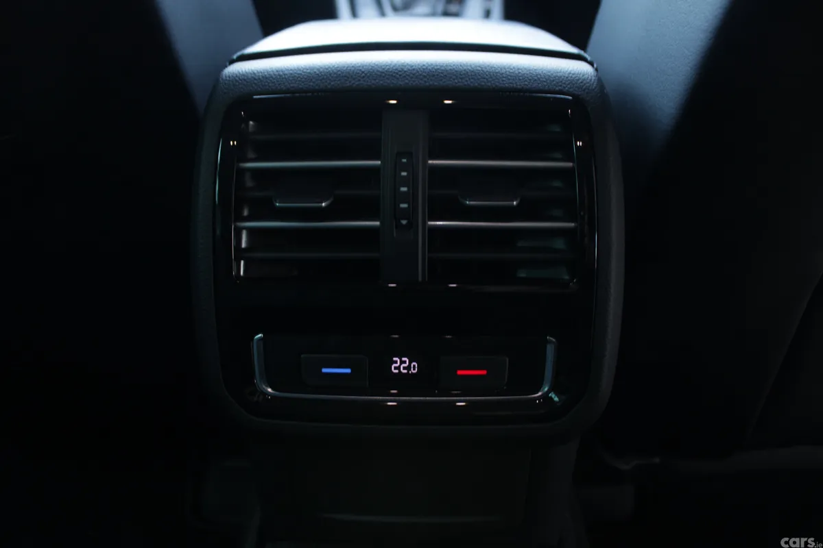 Volkswagen Passat Estate, Diesel, 2018, Grey