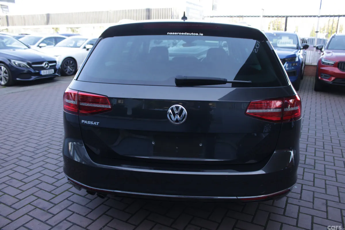 Volkswagen Passat Estate, Diesel, 2018, Grey