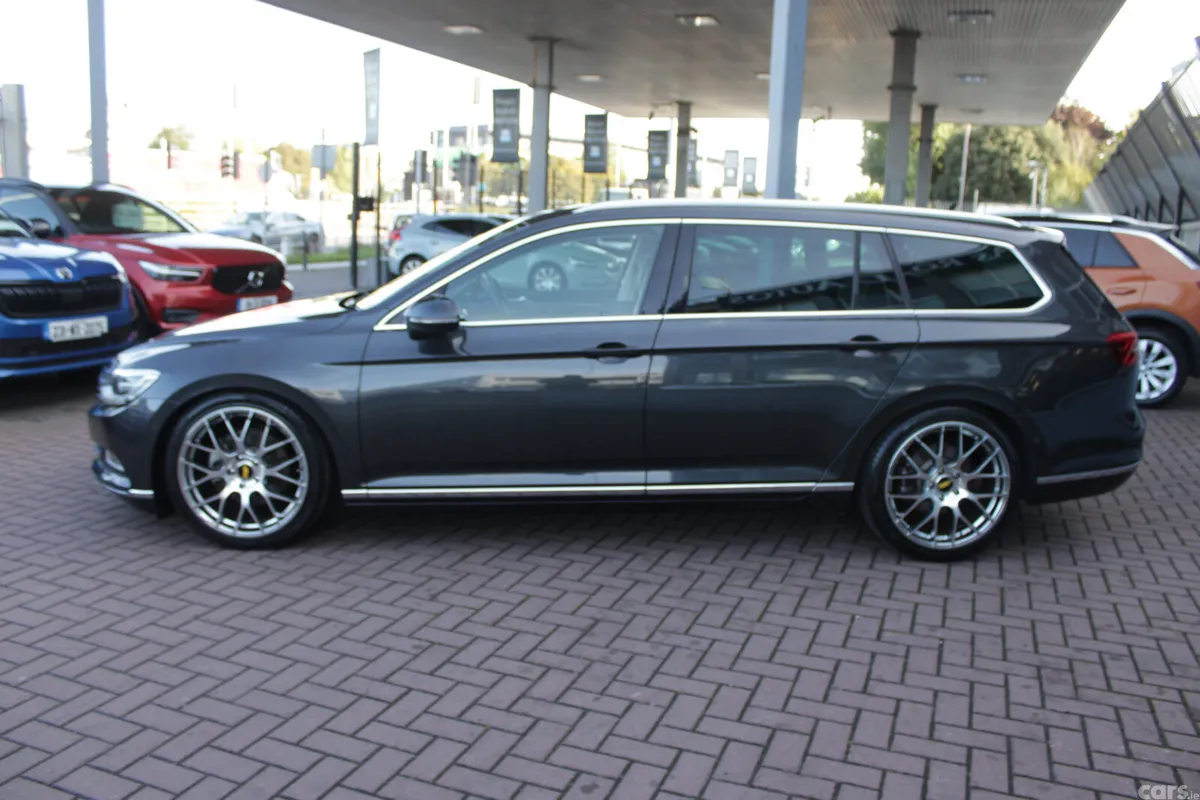 Volkswagen Passat Estate, Diesel, 2018, Grey