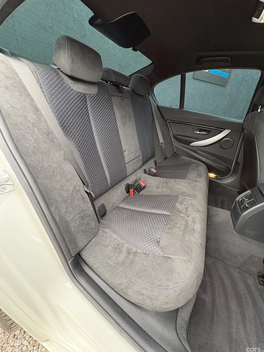 BMW 3-Series Saloon, Petrol, 2017, White