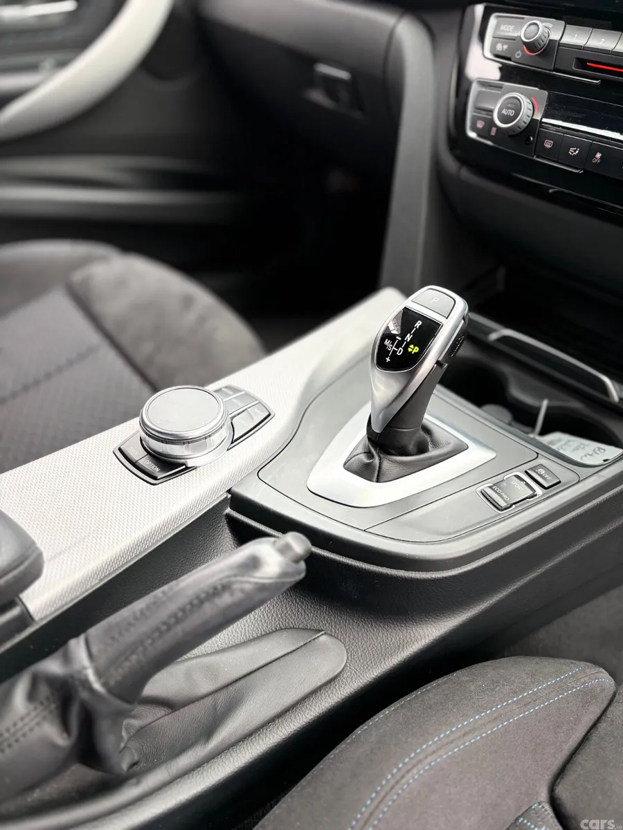 BMW 3-Series Saloon, Petrol, 2017, White