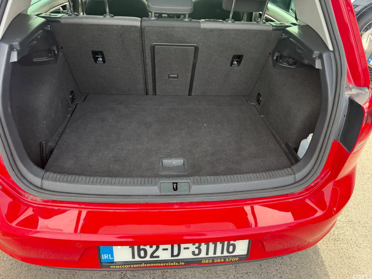 Volkswagen Golf Hatchback, Diesel, 2016, Red